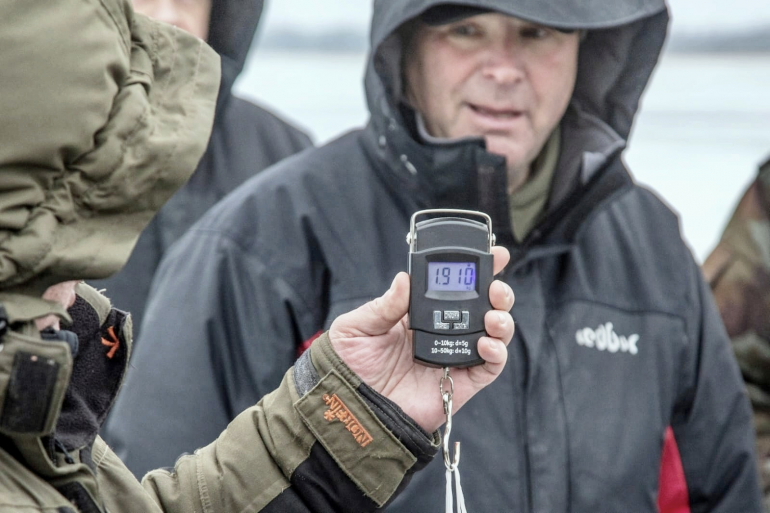 Первое место в личном зачёте по общему количеству пойманной рыбы завоевал представитель спецподразделения «Вымпел». Во второй номинации самый крупный улов у представителя «Альфы»